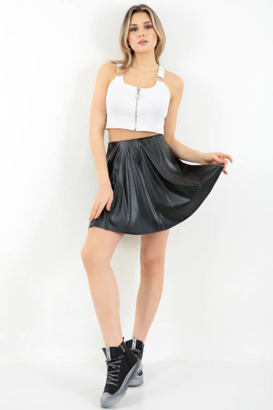 Kadın Siyah Suni Deri 8 Parça Mini Kloş Etek Faux Leather